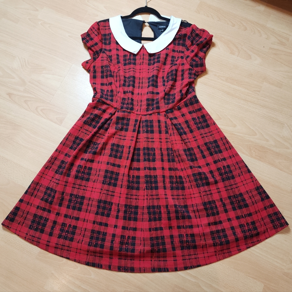 Torrid Red Black Plaid Short Sleeve  Collared Mini Dress Lace Back 1X Stretch